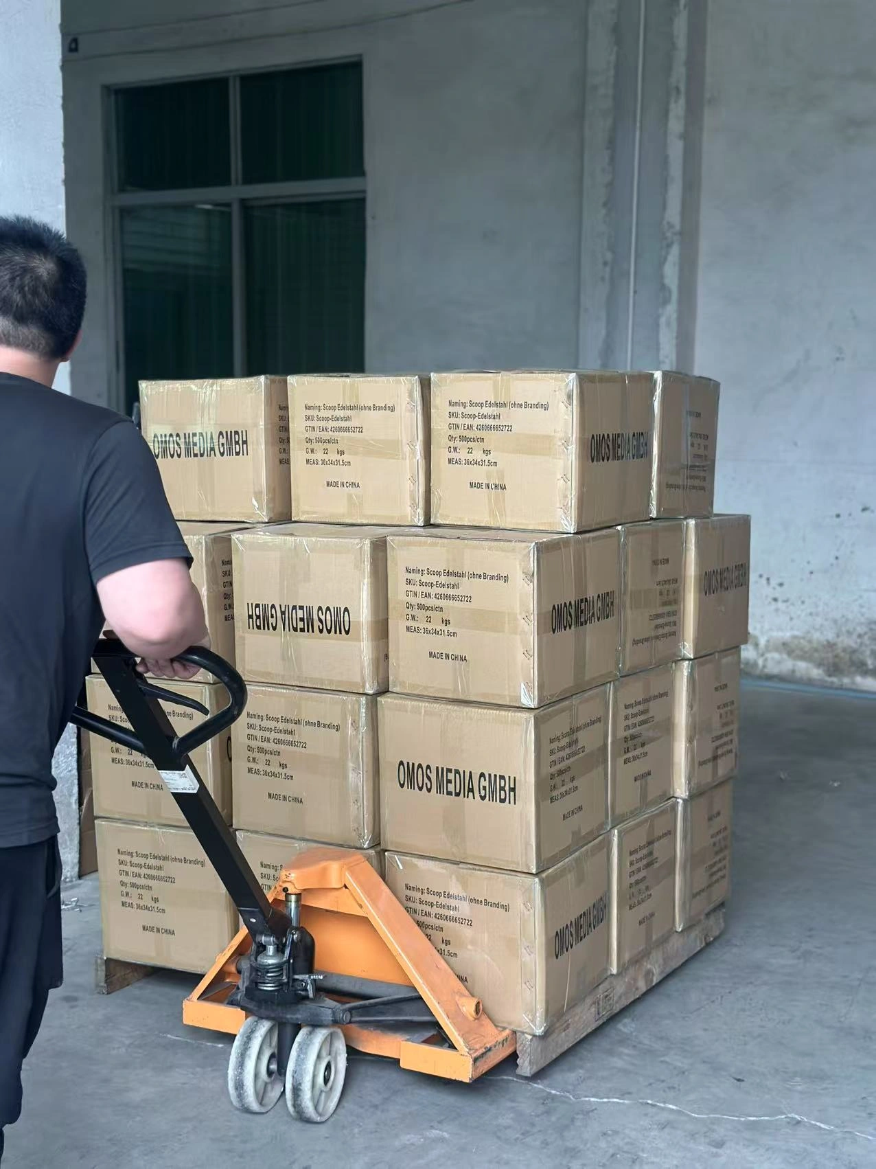 On-time delivery and delivery updates (1)