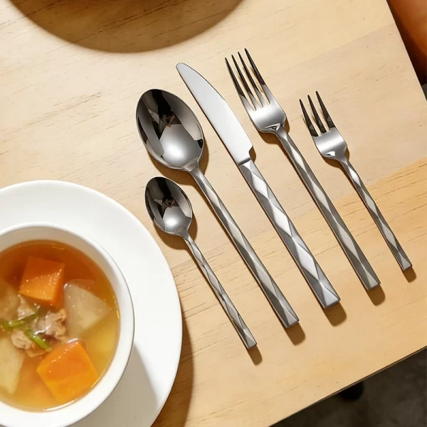 Wholesale Heavy Flatware Diamond Handle Stainless Steel Cutlery Set (2)