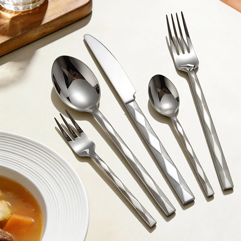Wholesale Heavy Flatware Diamond Handle Stainless Steel Cutlery Set Silver