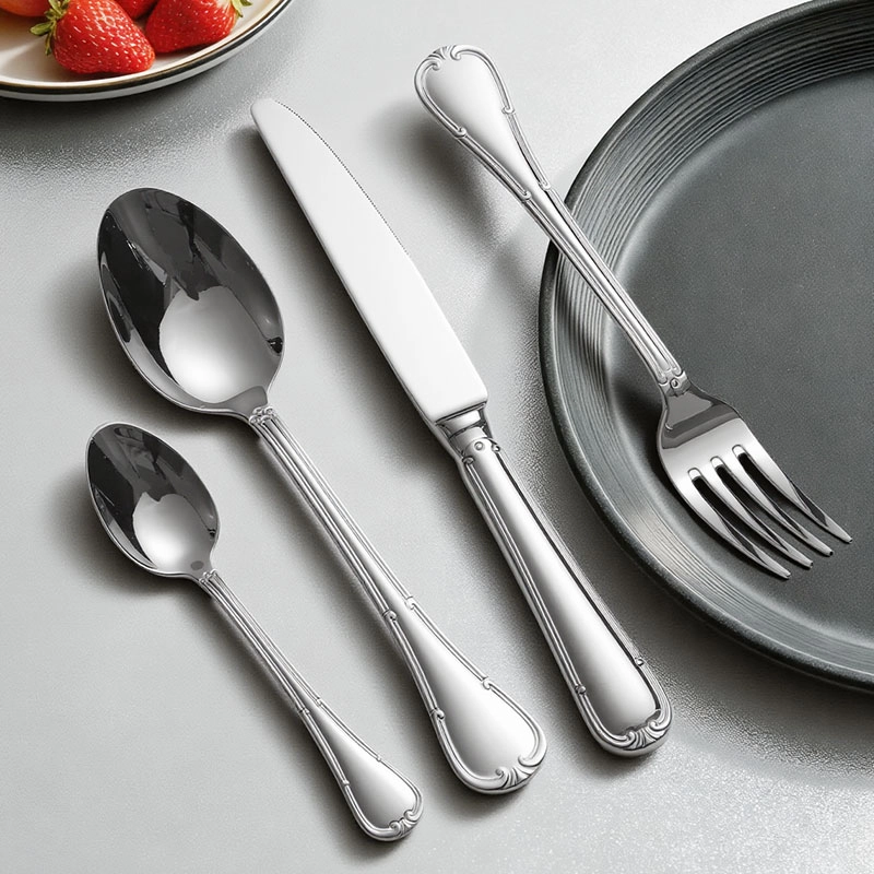 Individuelles Tafelsilber Besteck in großen Mengen