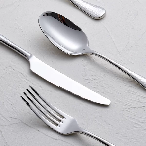 Custom Flatware Set Hammered, Mirror Polished Cutlery Set Silver for Fine Dining in Bulk (4)