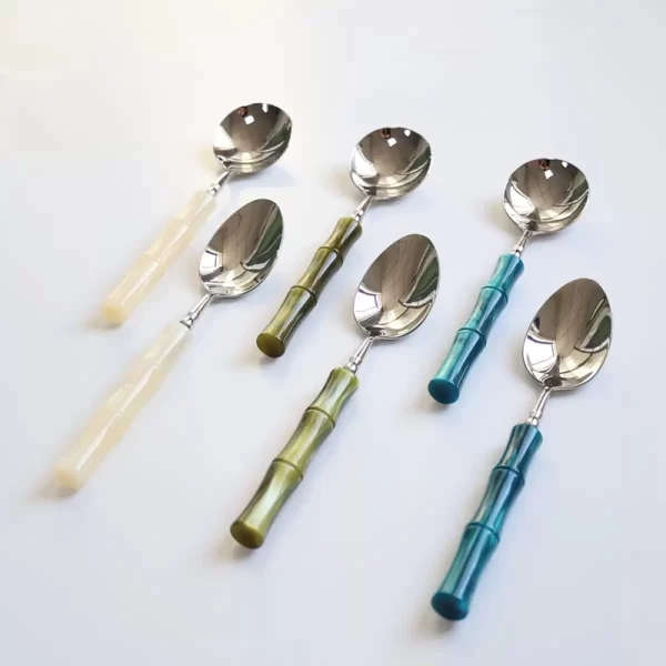 Wholesale Modern Flatware Green Bamboo Acrylic Handle Stainless Steel Cutlery Set Supplier (1)