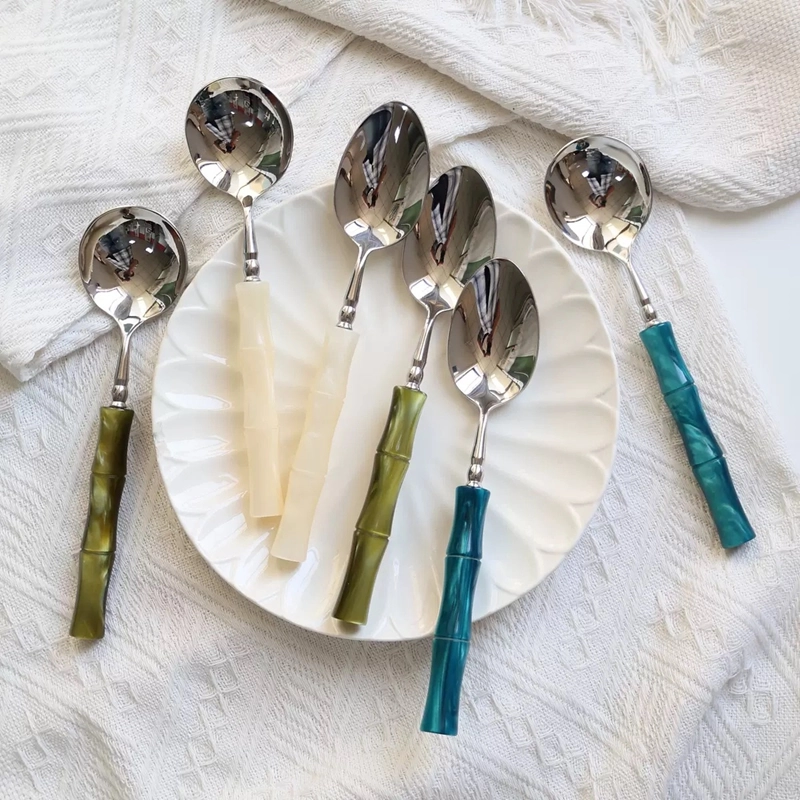 Wholesale Modern Flatware Green Bamboo Acrylic Handle Stainless Steel Cutlery Set Supplier (2)